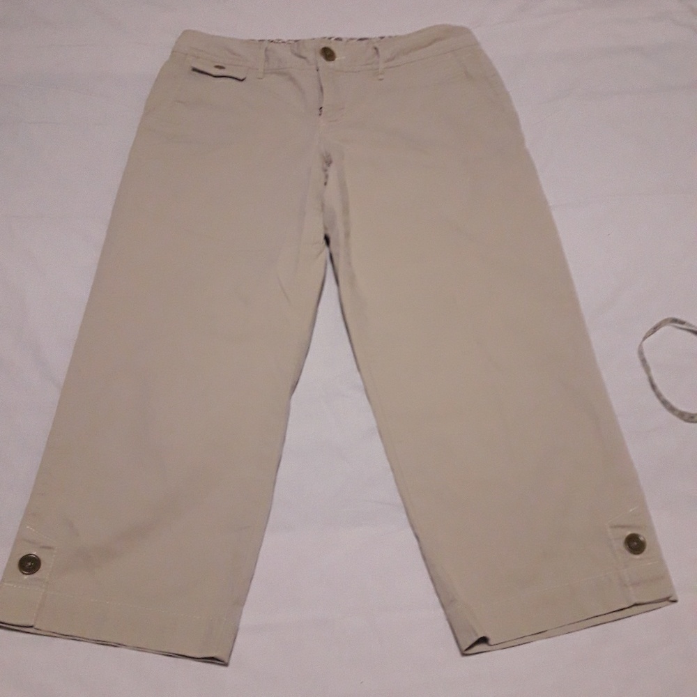 BOGO Eddie Bauer 6 Vashon khaki Crop Pants Women
